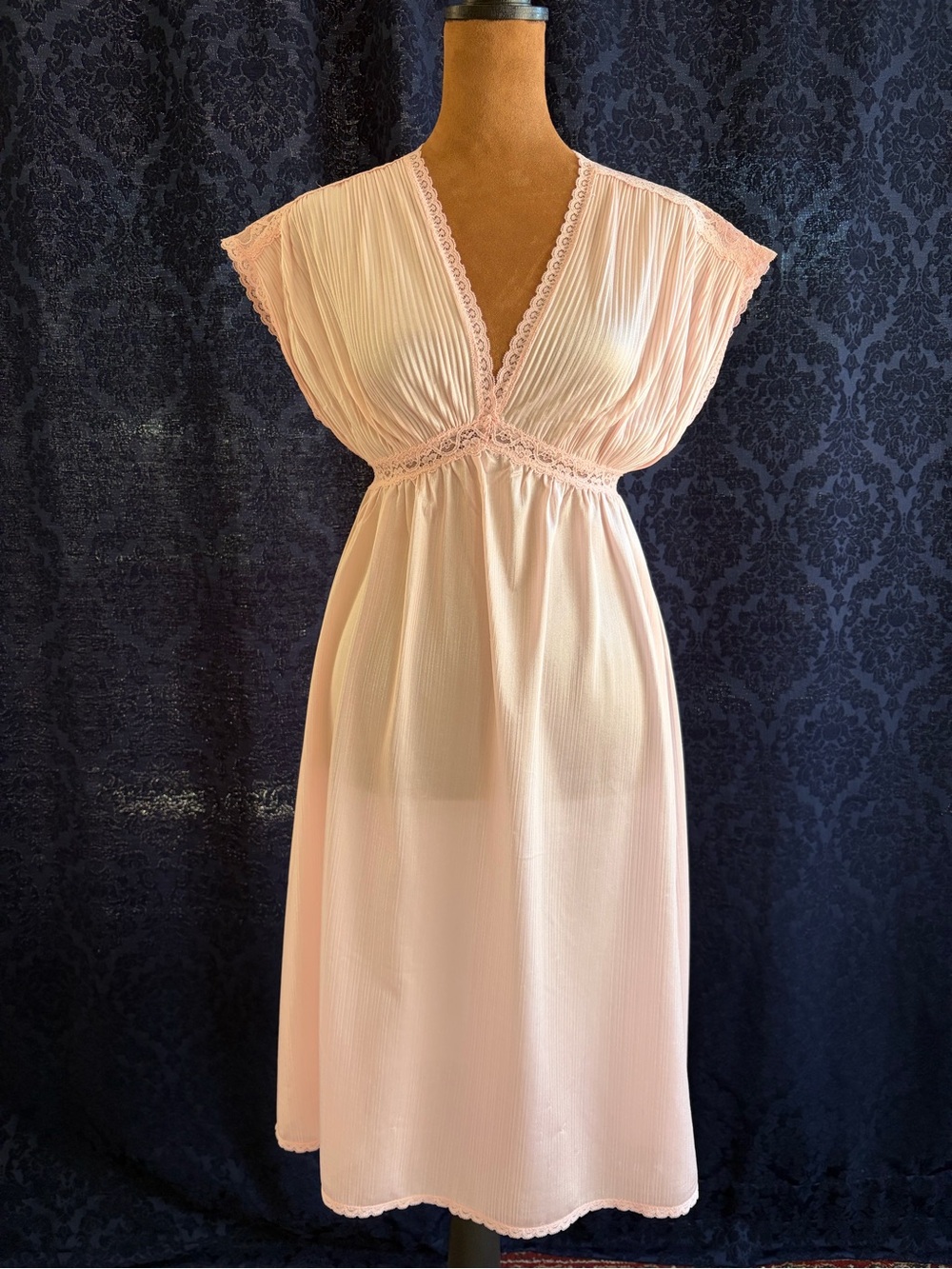 Vintage Vanity Fair Chemise Gown Babydoll Dress Pink Sz S Pleated Lace-Trim